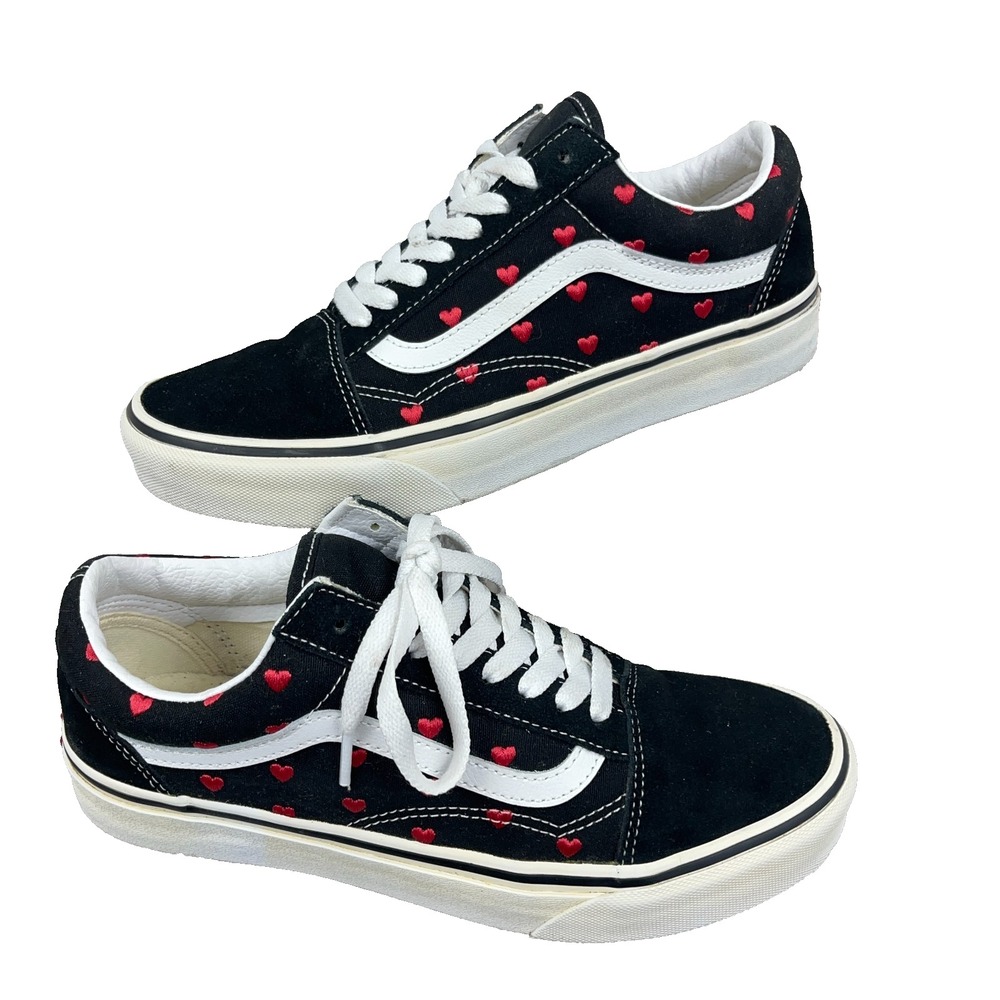 VANS Low Top Black Red Hot Hearts Lace Up Skate Sneakers Shoes Women Size 9